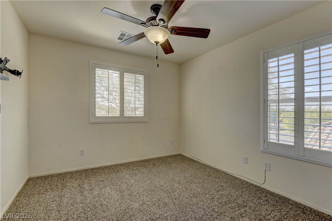 952 Crescent Falls Street Property Photo 18
