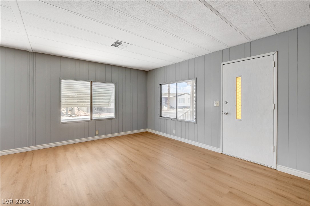 3430 Isle Royale Drive Property Photo 7