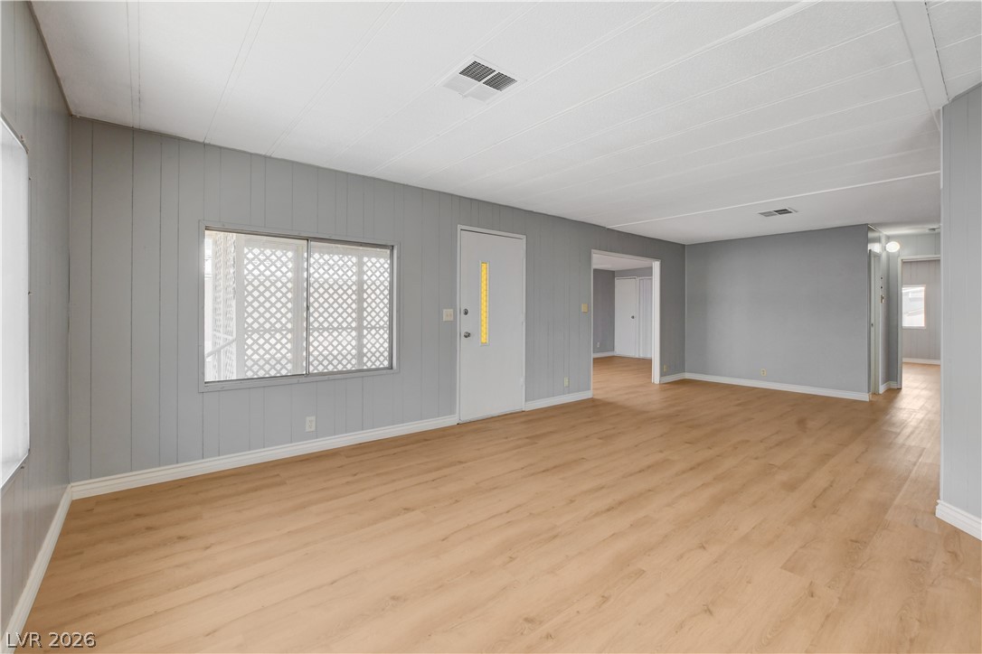 3430 Isle Royale Drive Property Photo 8