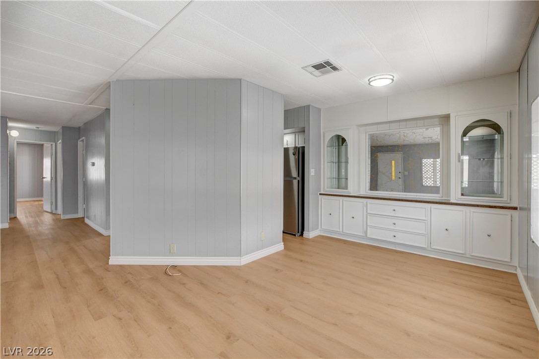 3430 Isle Royale Drive Property Photo 10