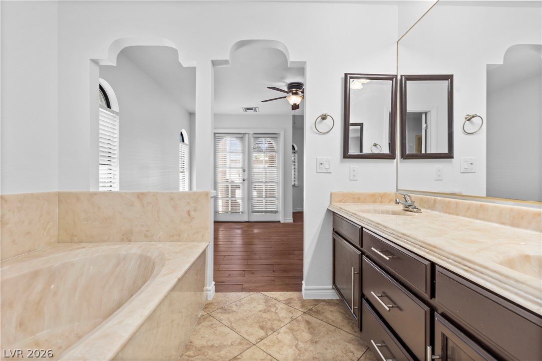 4068 Crete Lane A Property Photo 24