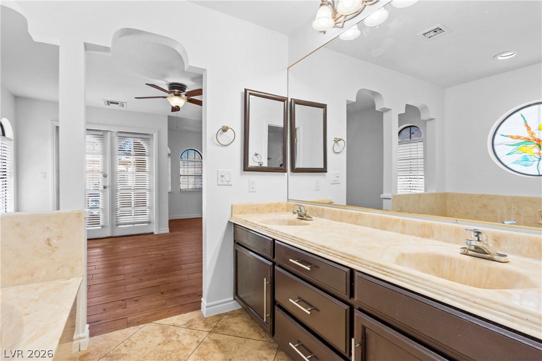 4068 Crete Lane A Property Photo 25