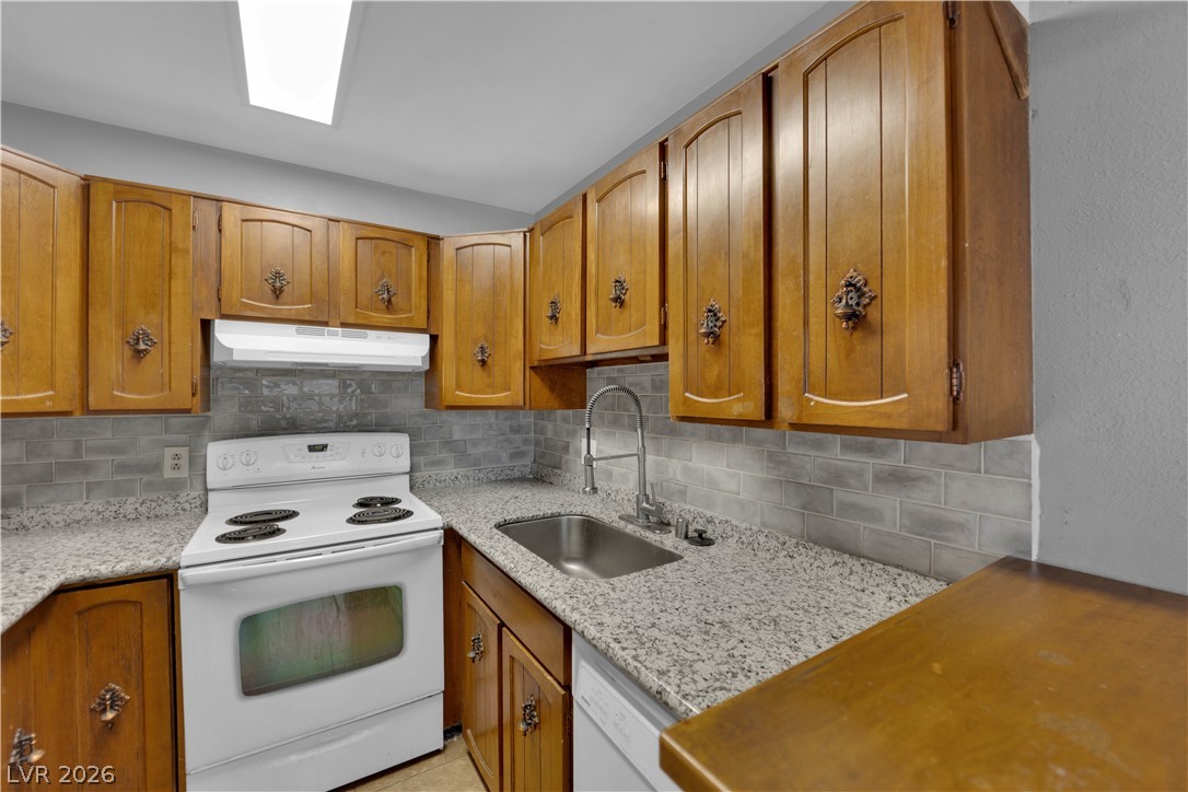 304 Orland Street 53 Property Photo 8