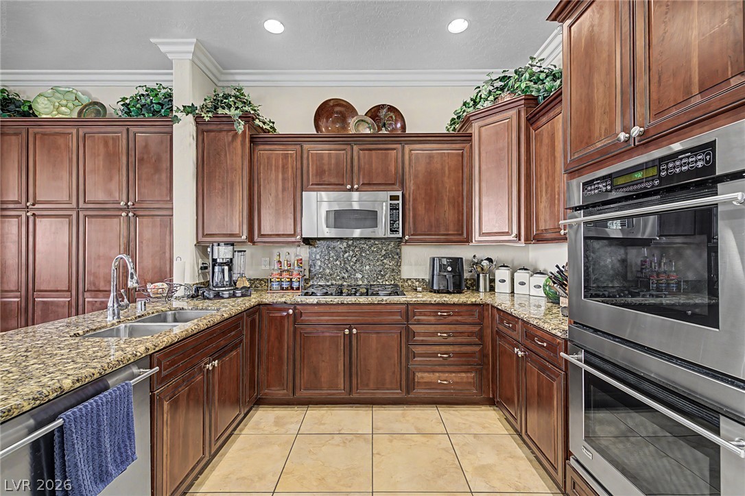 3916 Eiderdown Place Property Photo 17