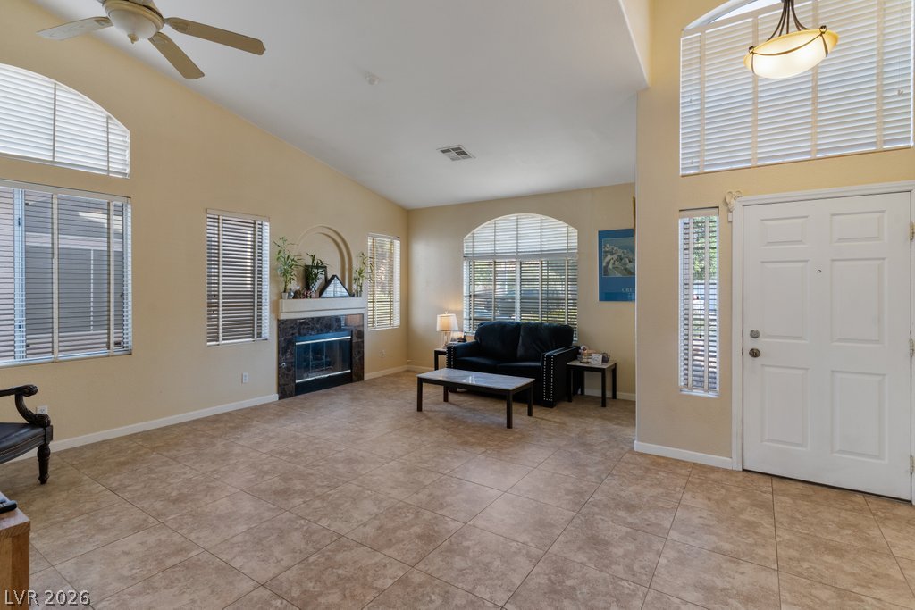 1076 Coral Desert Drive Property Photo 4