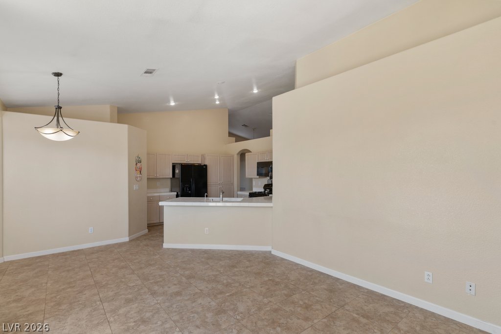 1076 Coral Desert Drive Property Photo 14