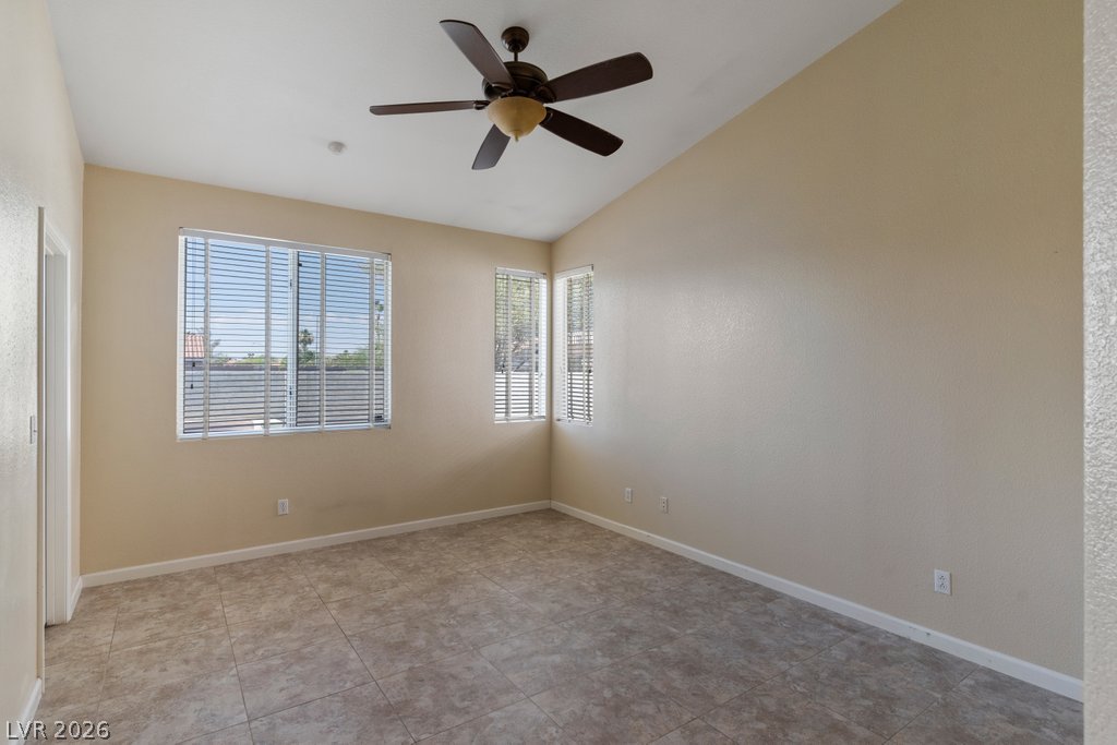 1076 Coral Desert Drive Property Photo 15