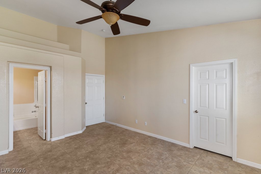 1076 Coral Desert Drive Property Photo 16