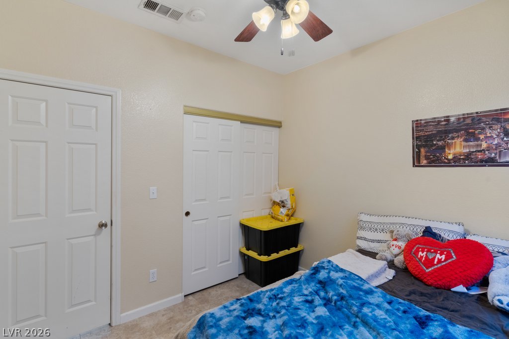 1076 Coral Desert Drive Property Photo 23