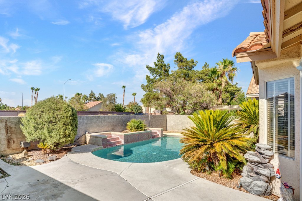 1076 Coral Desert Drive Property Photo 29