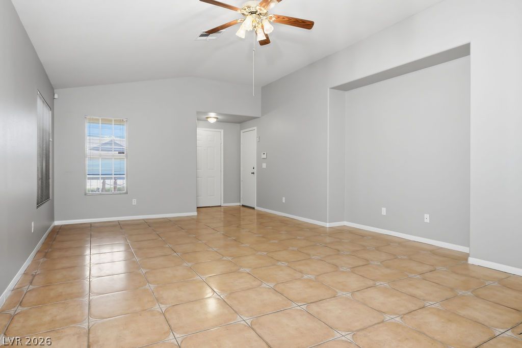 5561 Merriweather Drive Property Photo 19