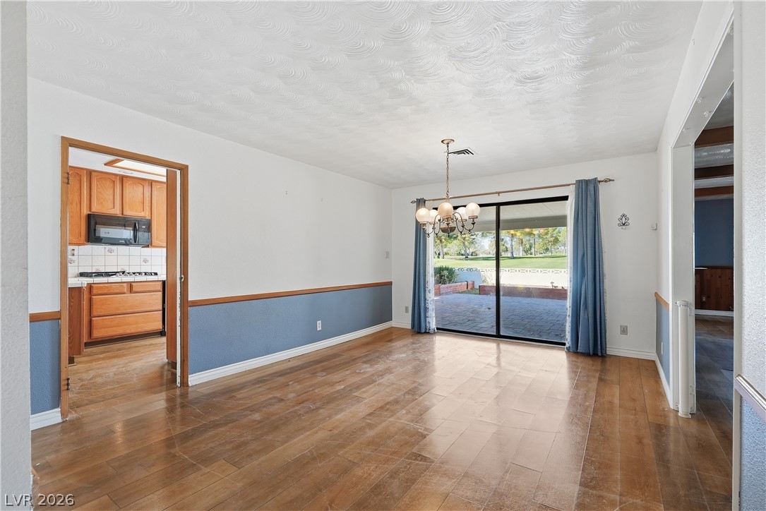 1209 Oak Tree Lane Property Photo 7