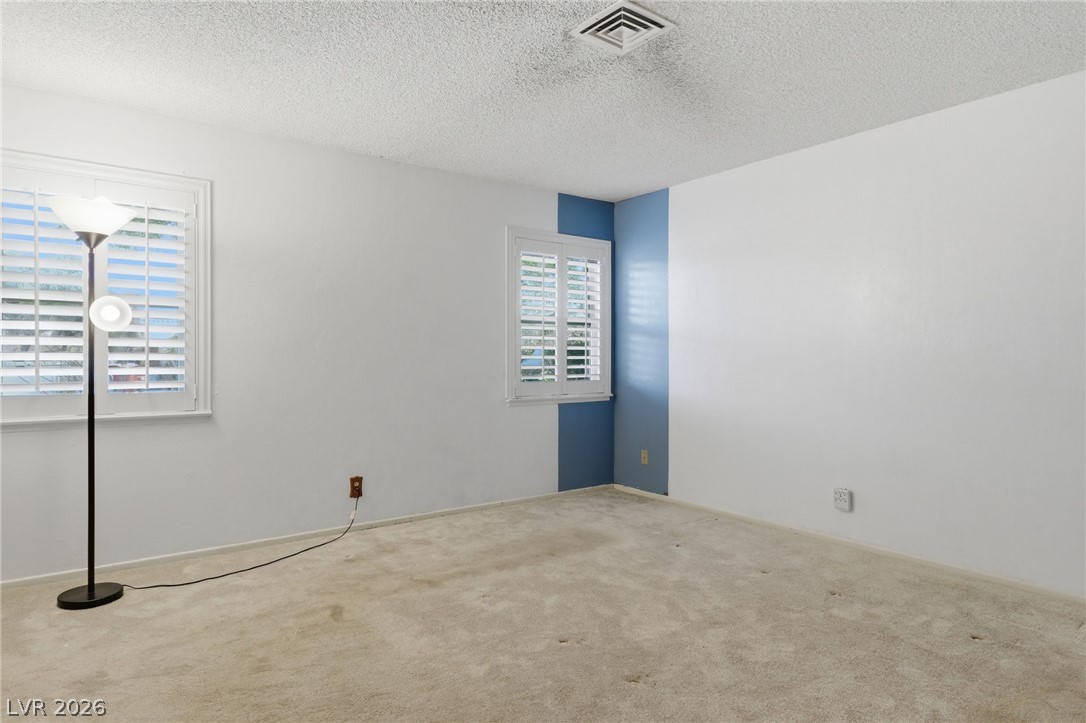 1209 Oak Tree Lane Property Photo 15