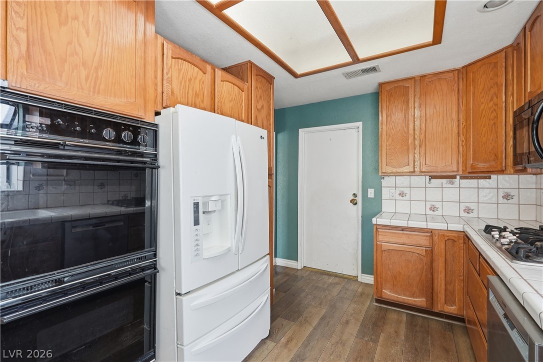 1209 Oak Tree Lane Property Photo 15