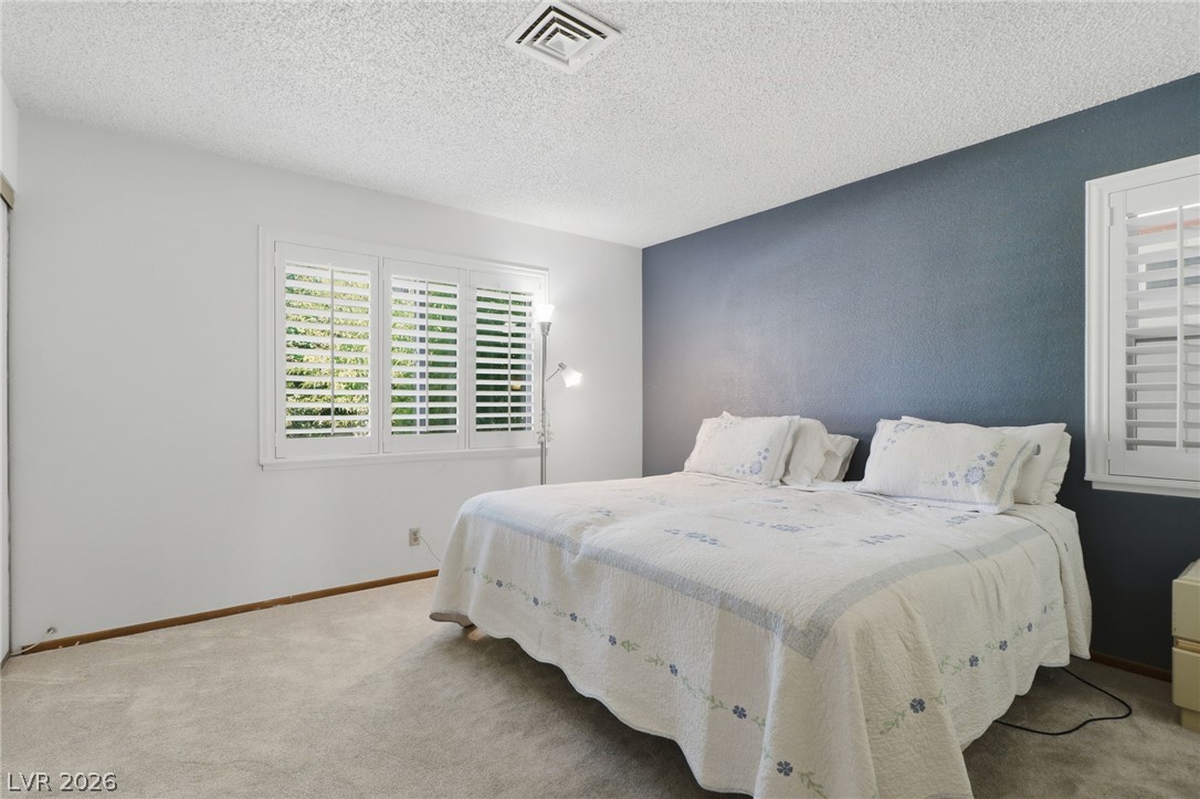 1209 Oak Tree Lane Property Photo 17
