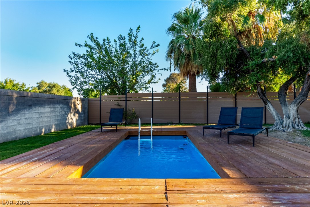 5710 Madre Mesa Drive Property Photo 43