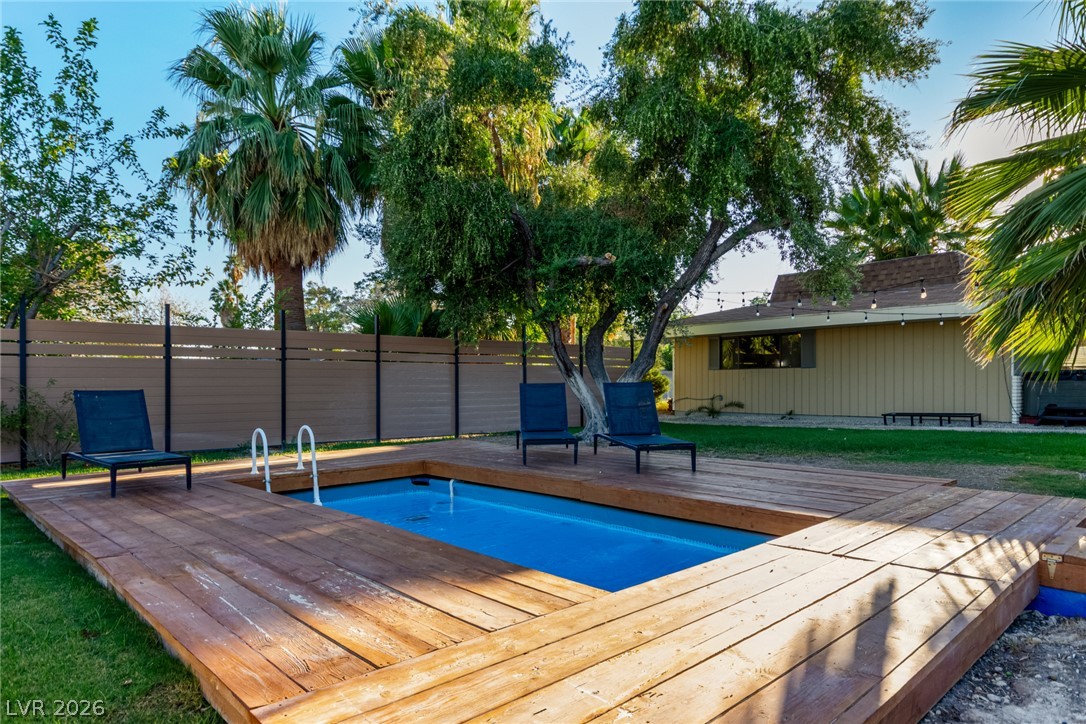 5710 Madre Mesa Drive Property Photo 44