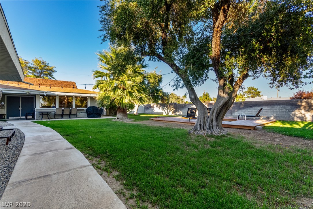5710 Madre Mesa Drive Property Photo 45