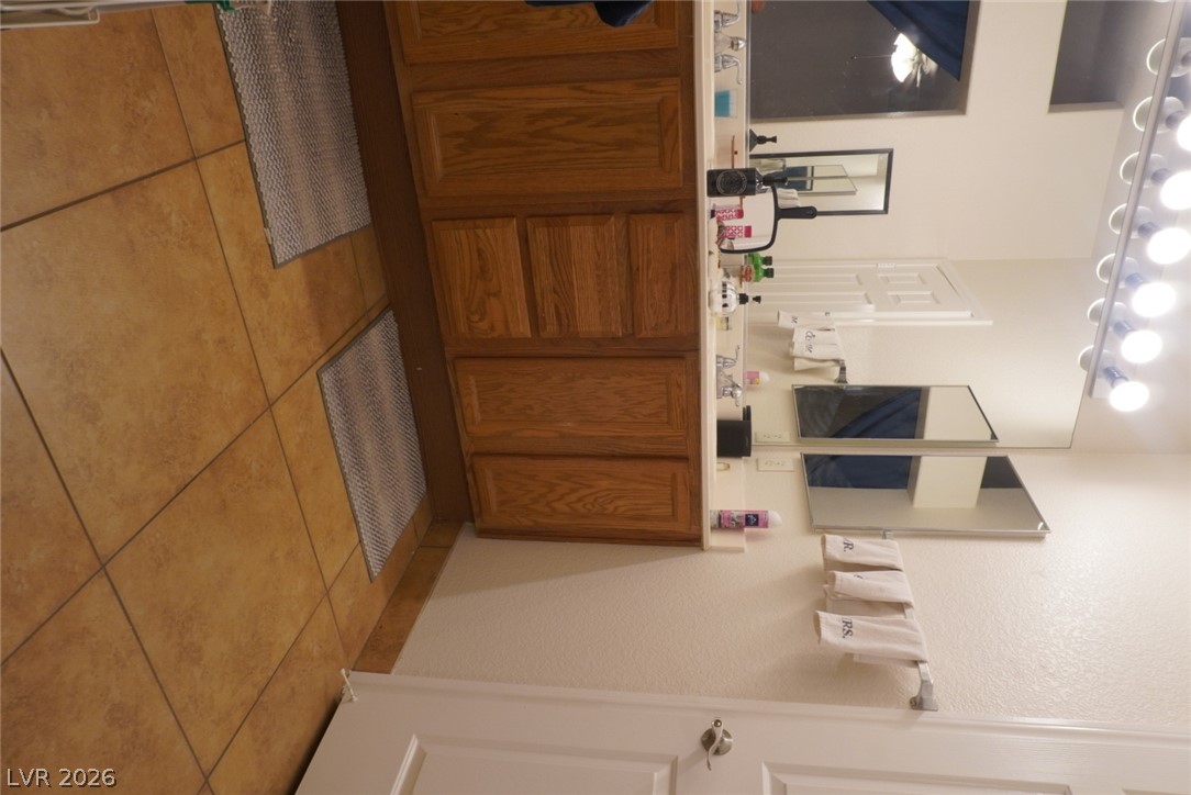 740 Tree Vista Court Property Photo 13