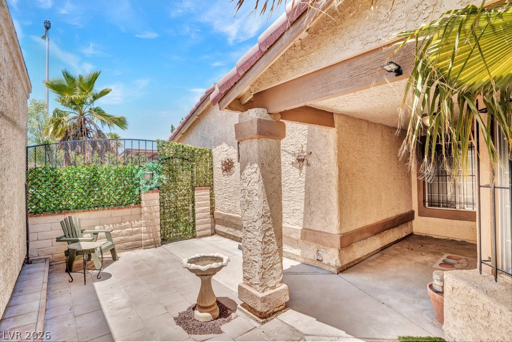 2256 Sabroso Street Property Photo 6