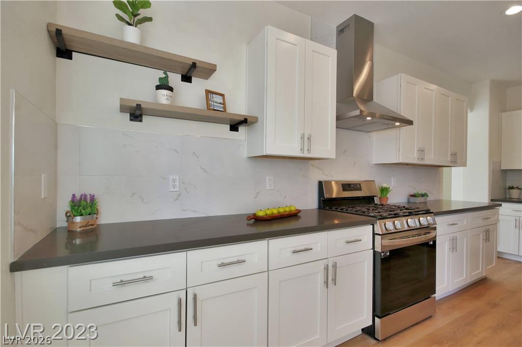 3816 Cape Royal Street Property Photo 10