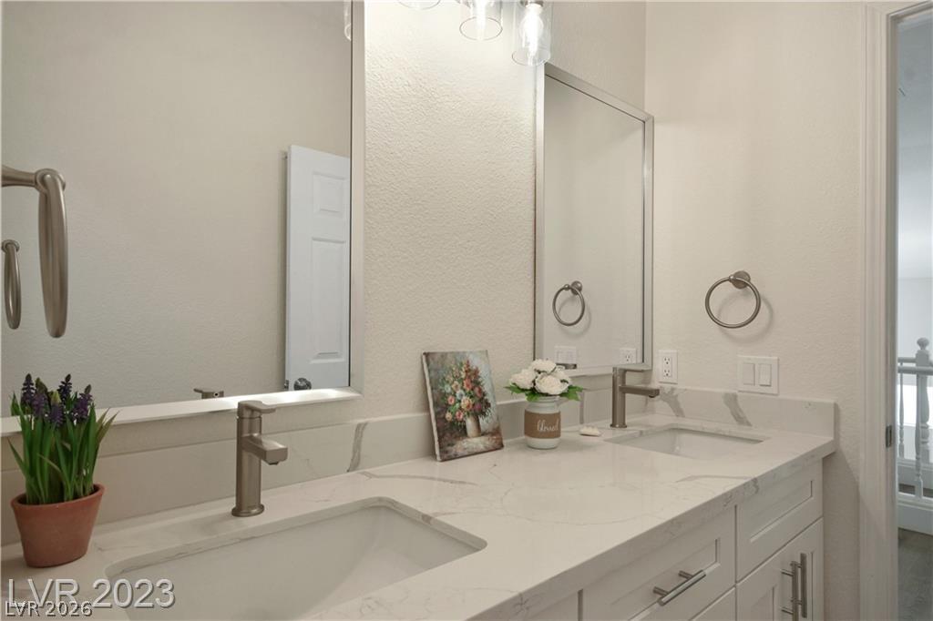 3816 Cape Royal Street Property Photo 18