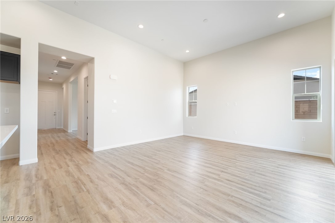 660 Ambridge Drive Property Photo 10