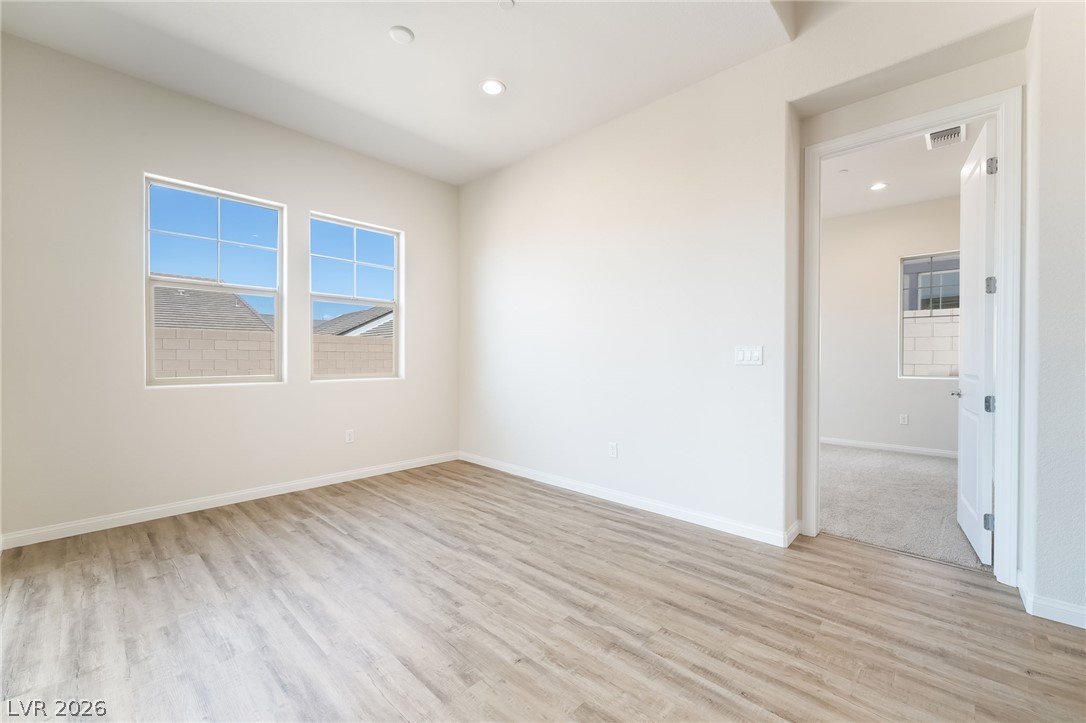 660 Ambridge Drive Property Photo 12