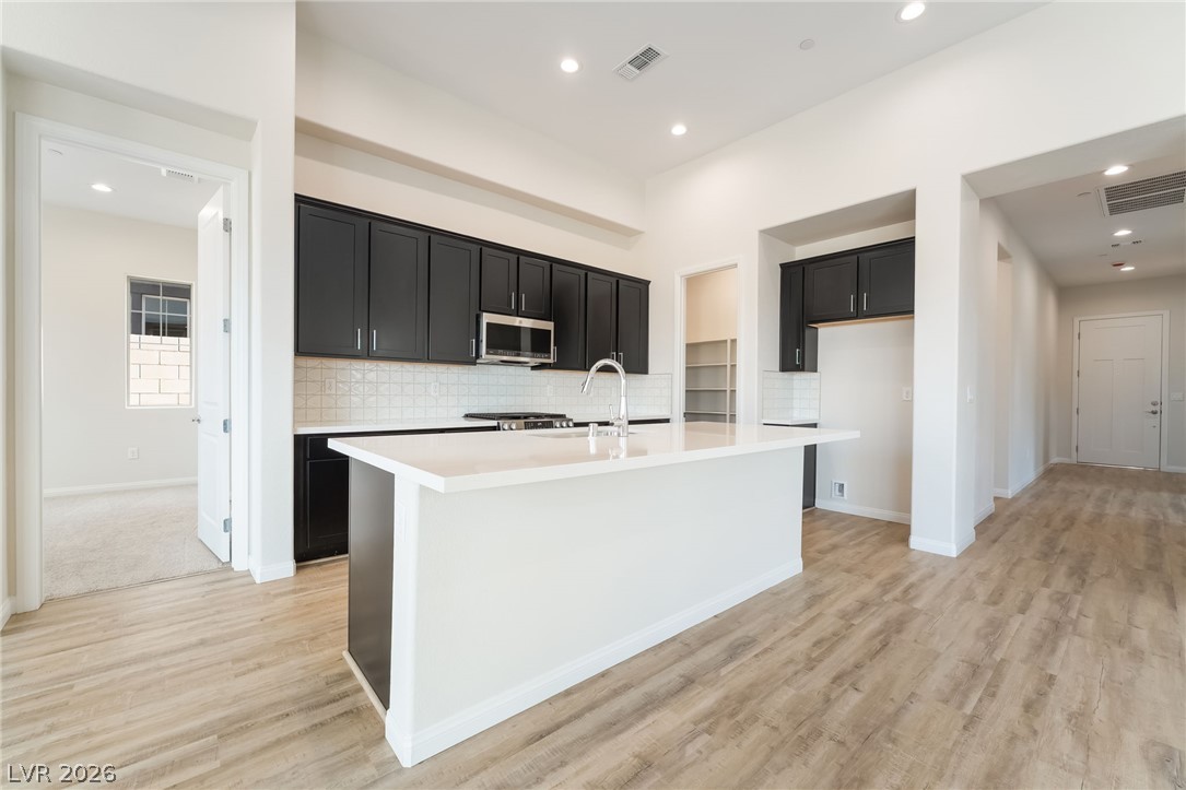 660 Ambridge Drive Property Photo 15