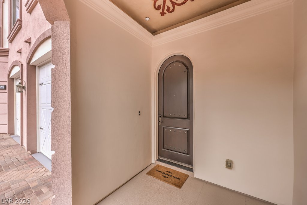 10 Via Vasari 3105 Property Photo 3