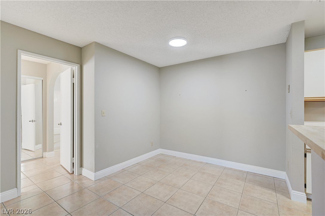 2200 South Fort Apache Road 1081 Property Photo 18