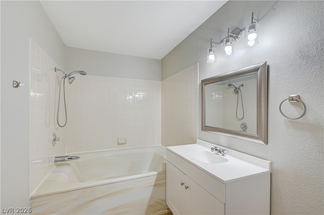 2200 South Fort Apache Road 1081 Property Photo 22