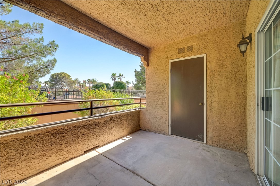 2200 South Fort Apache Road 1081 Property Photo 32