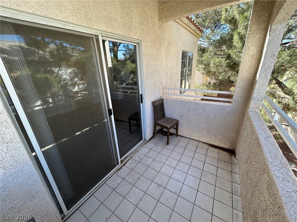1900 North Torrey Pines Drive 217 Property Photo 15