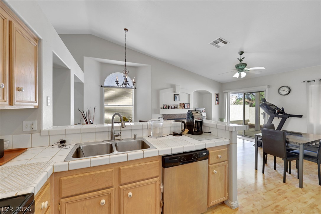 1808 Nevada Falls Court Property Photo 19