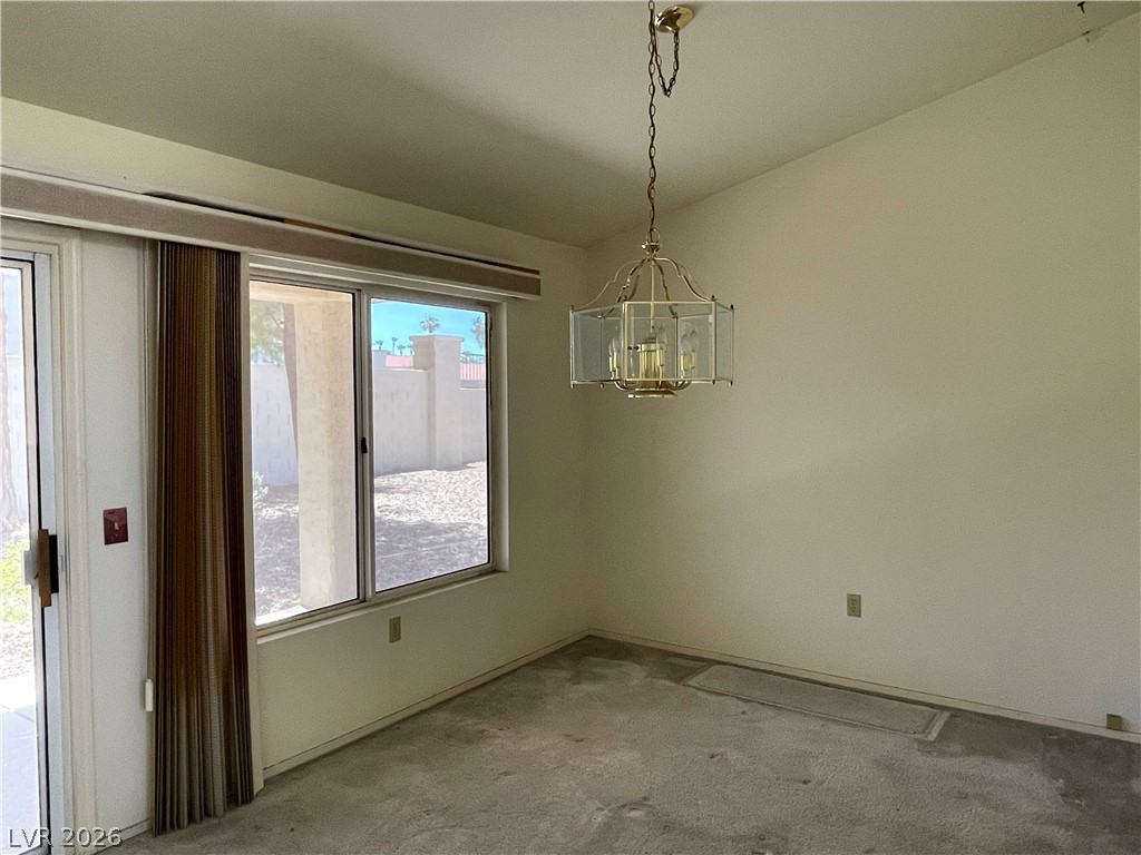 8673 Prairie Hill Drive Property Photo 8