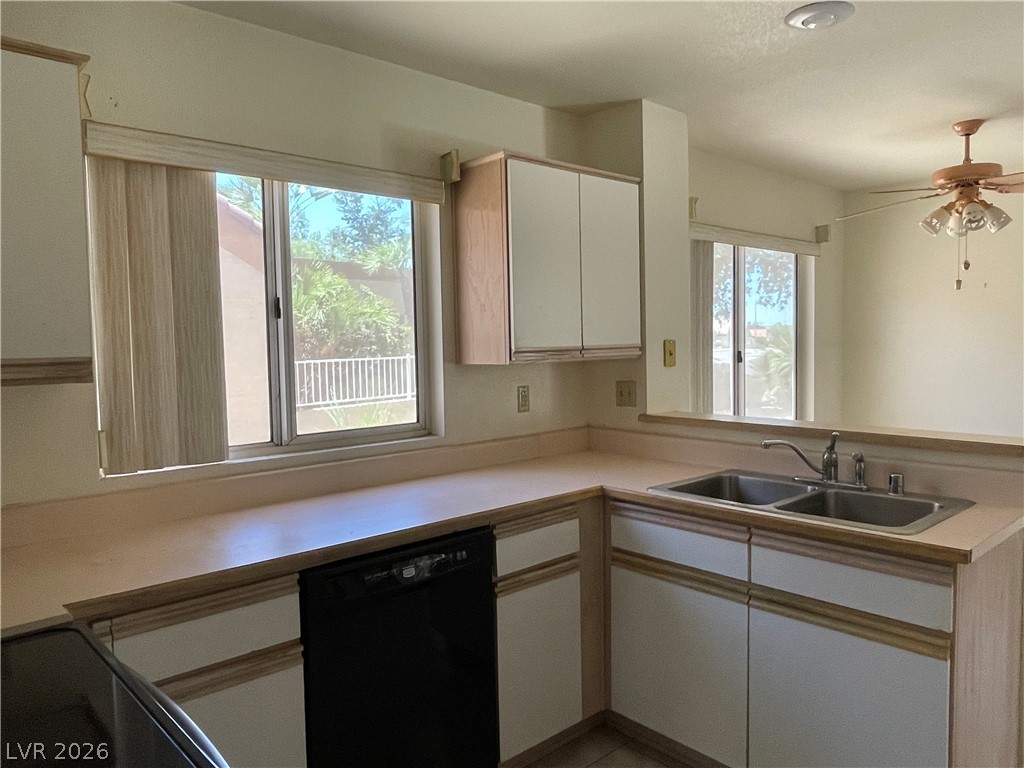 8673 Prairie Hill Drive Property Photo 9