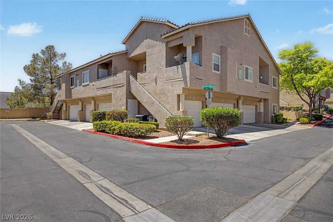 2153 Quarry Ridge Street 103 Property Photo 6