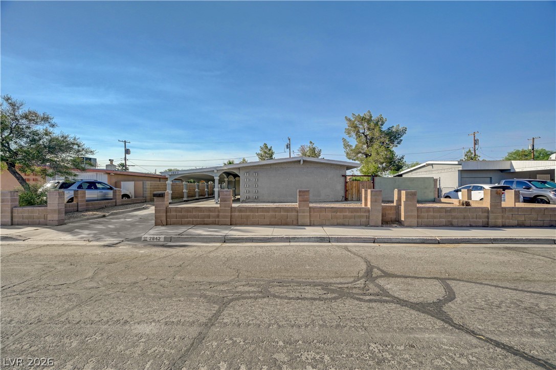 2842 East Webb Avenue Property Photo 1