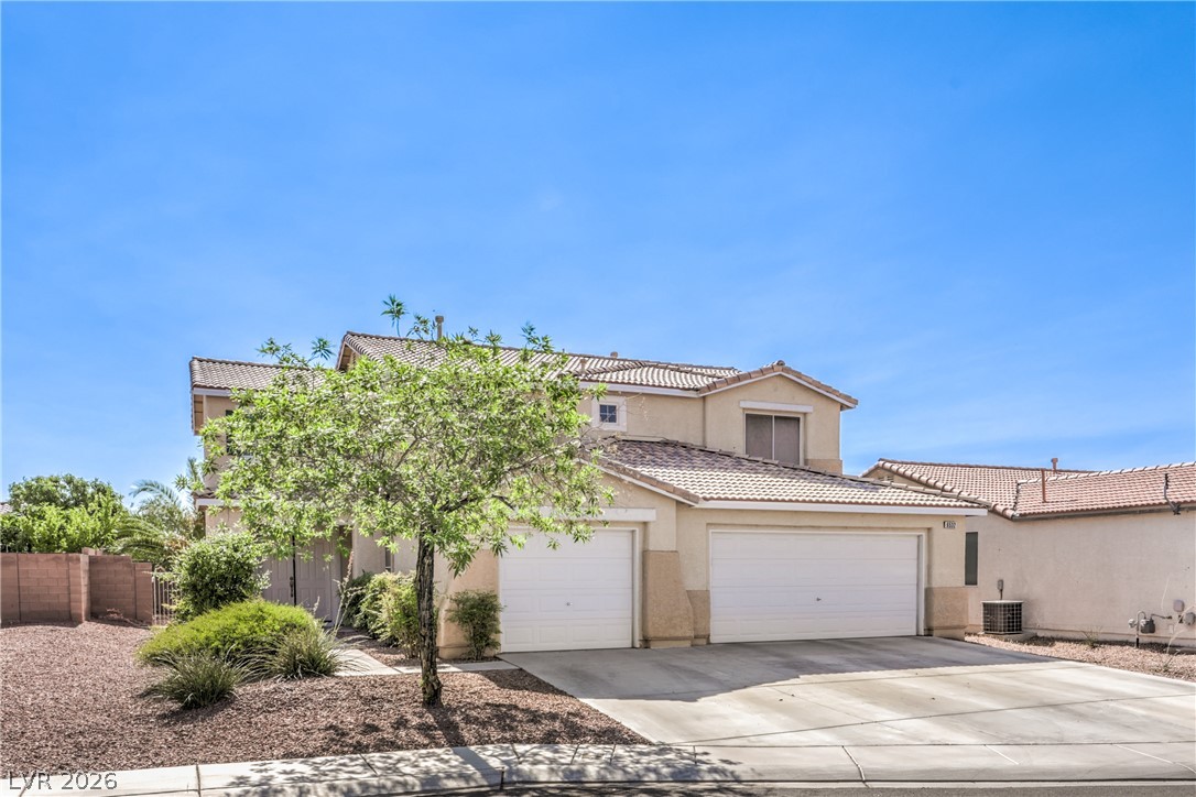 6532 Giant Oak Street Property Photo 4