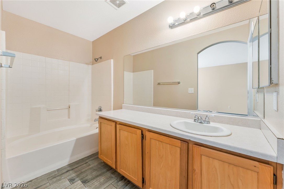 2306 Glastonbury Thorn Street Property Photo 18