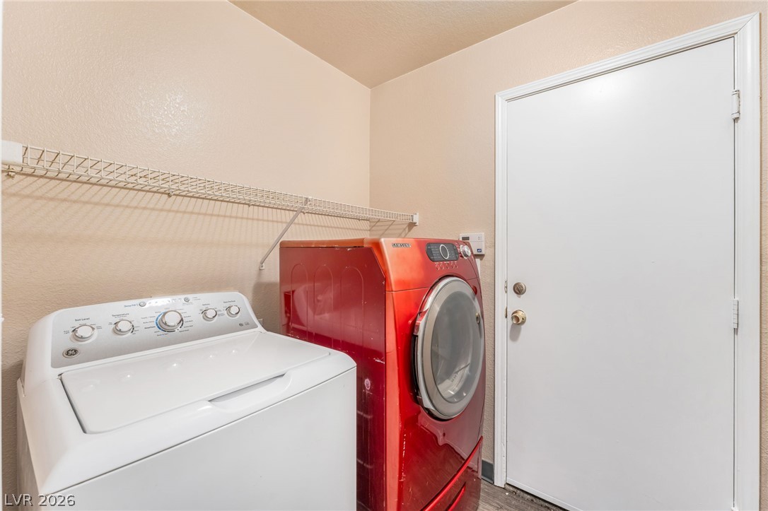 2306 Glastonbury Thorn Street Property Photo 27