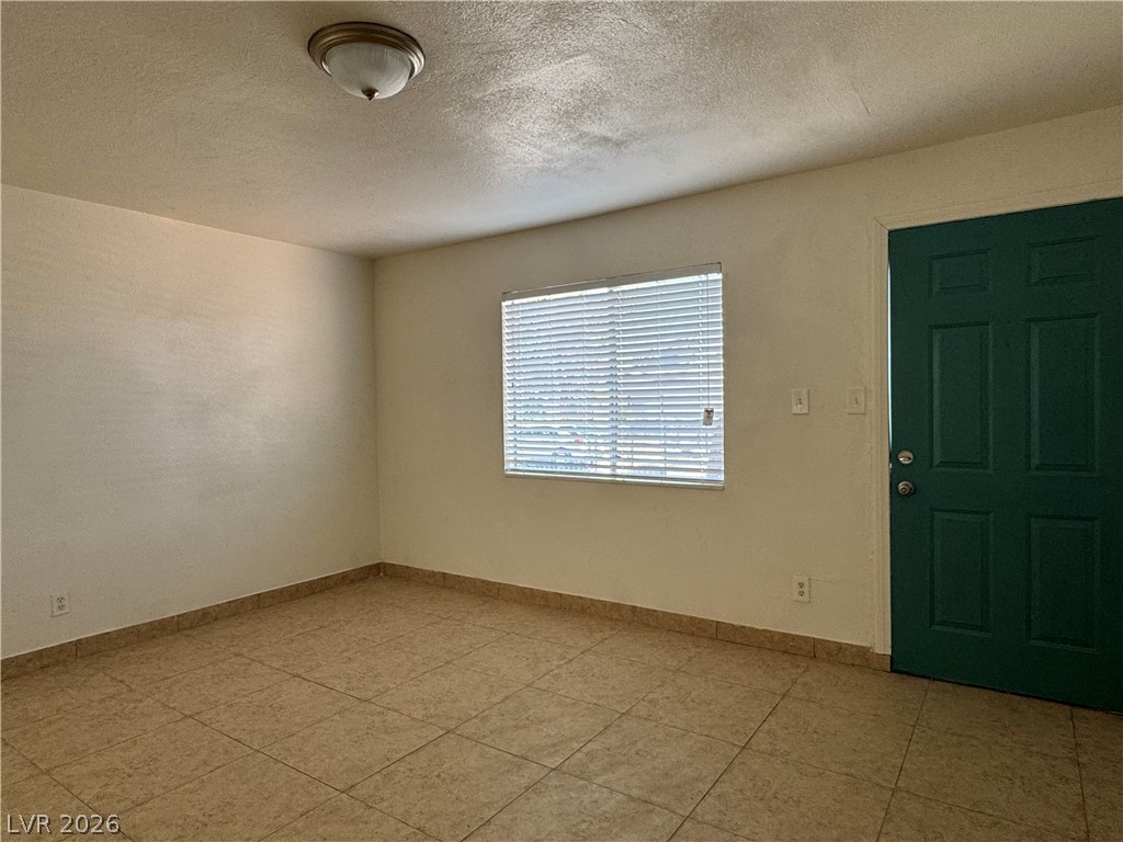 1815 Evelyn Avenue Property Photo 15