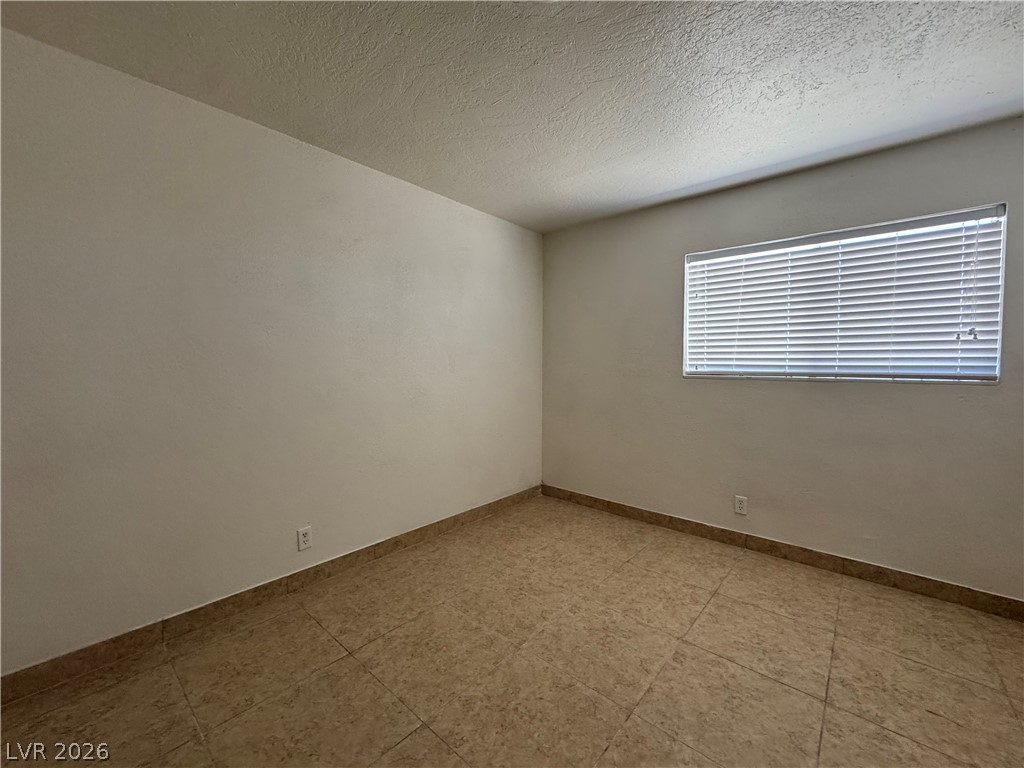 1815 Evelyn Avenue Property Photo 18