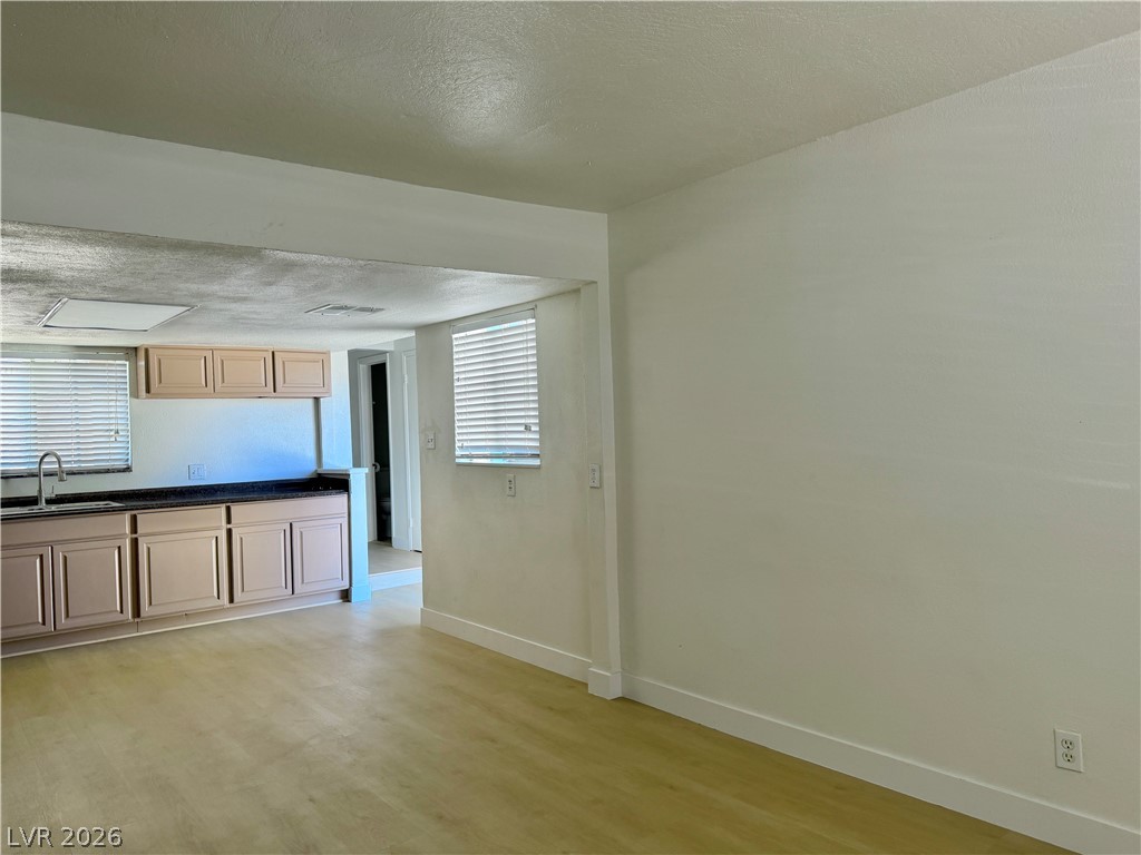 1815 Evelyn Avenue Property Photo 25
