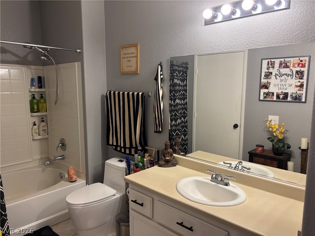 9050 West Warm Springs Road 2035 Property Photo 11