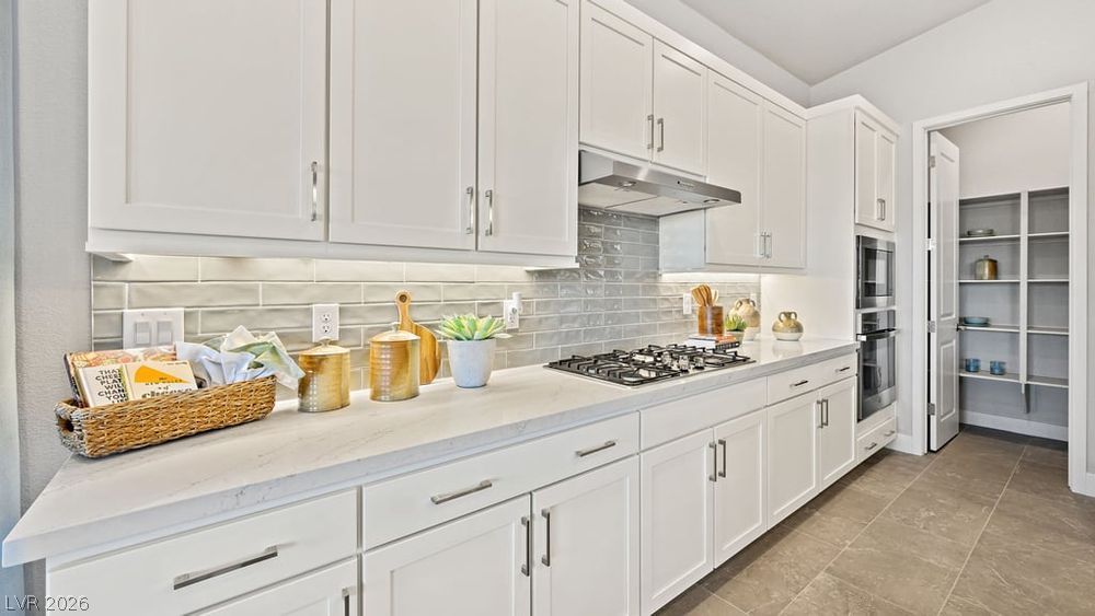 361 Faro Di Portofino Court Property Photo 8