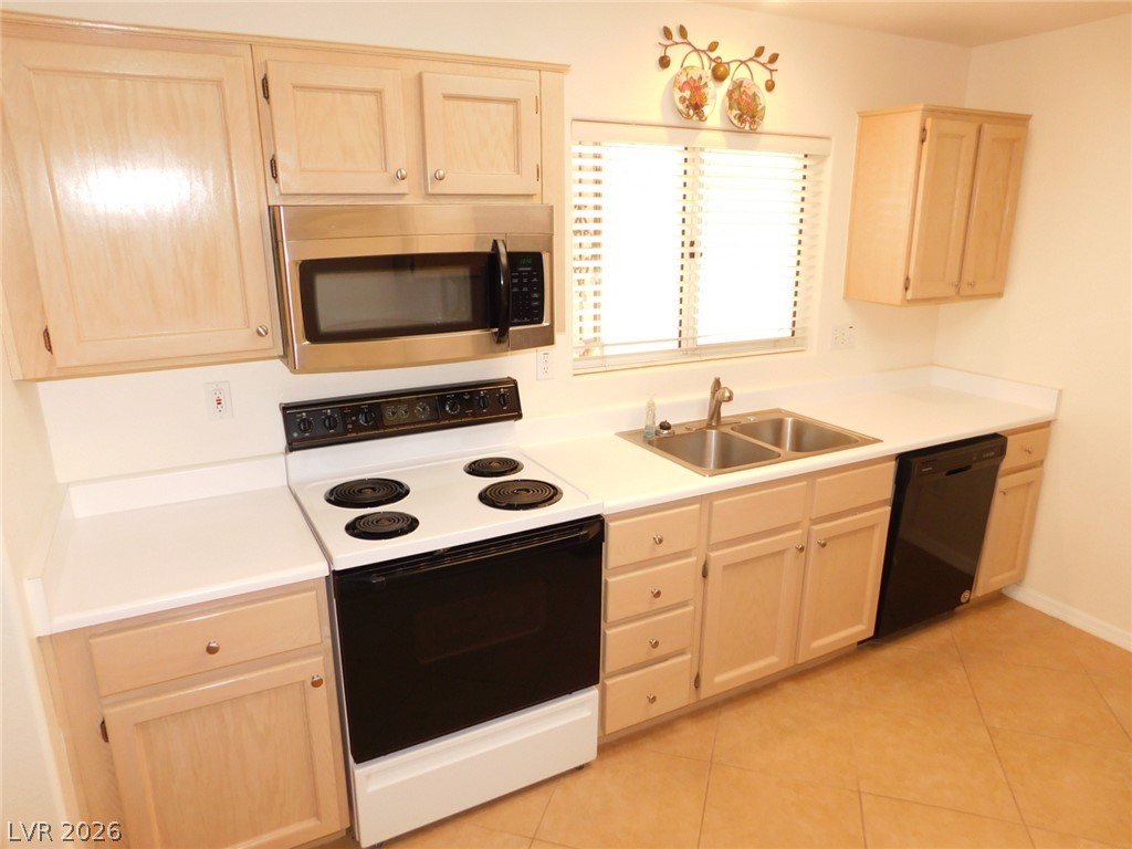 2517 Banora Point Drive Property Photo 7
