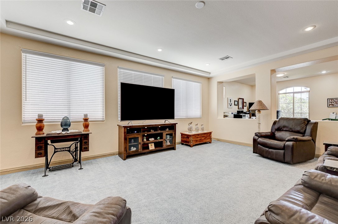 10093 Golden Bluff Avenue Property Photo 9