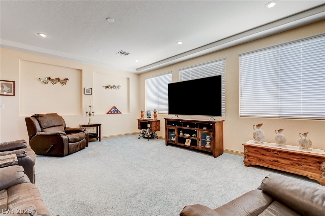 10093 Golden Bluff Avenue Property Photo 12